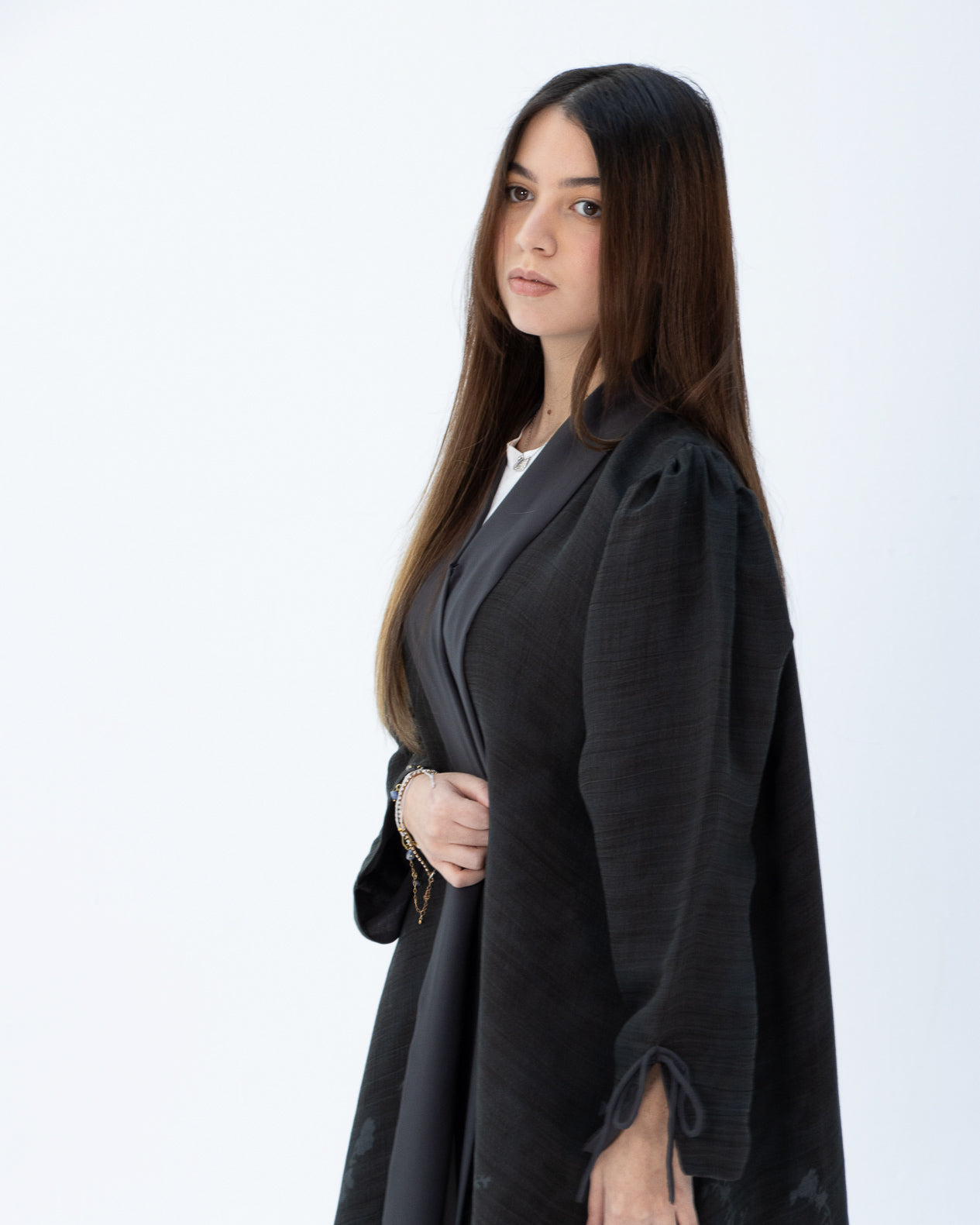 Noir Bloom Abaya - Floral Gray
